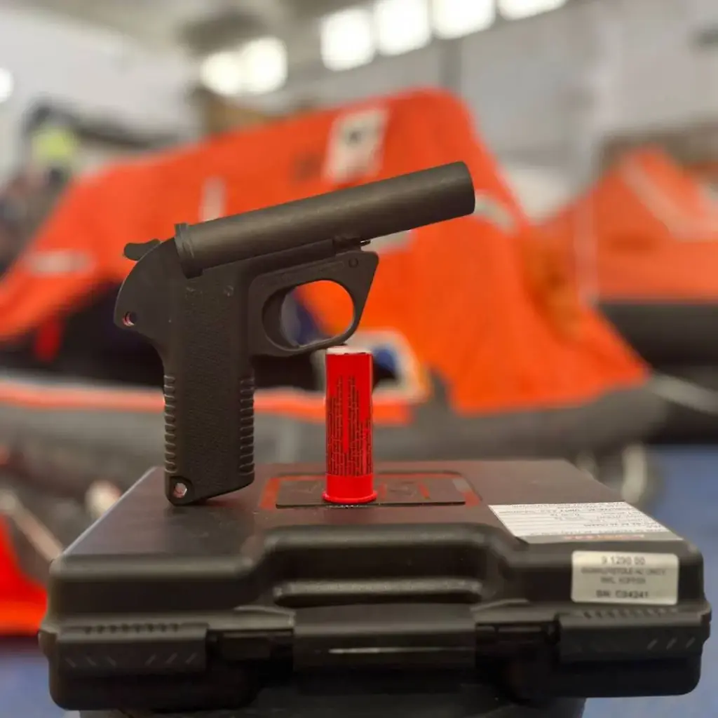 PAINSWESSEX EMERGENCY SIGNAL LAUNCHER + RED SIGNAL CARTRIDGE
